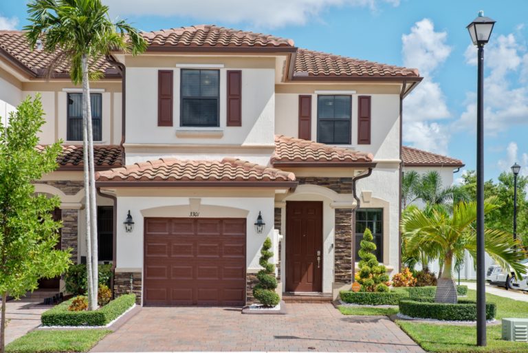 Matterport Miami REAL ESTATE PHOTOGRAPHY & VIDEOGRAPHY MARKETING