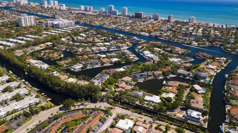 drone photogapher REAL ESTATE PHOTOGRAPHY & VIDEOGRAPHY MARKETING