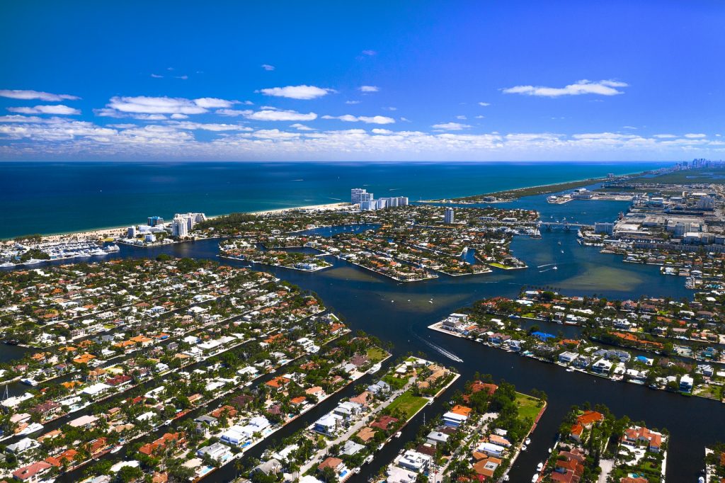 South Florida Luxury Real Estate Video Company 3 drone picture of fort lauderdale